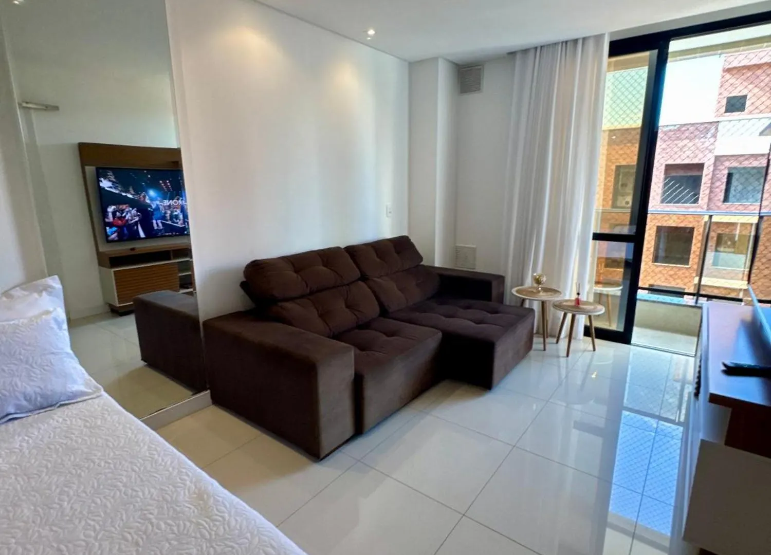 Apto En Condominio Parque De Las Naciones II Balneario Camboriu Brazil