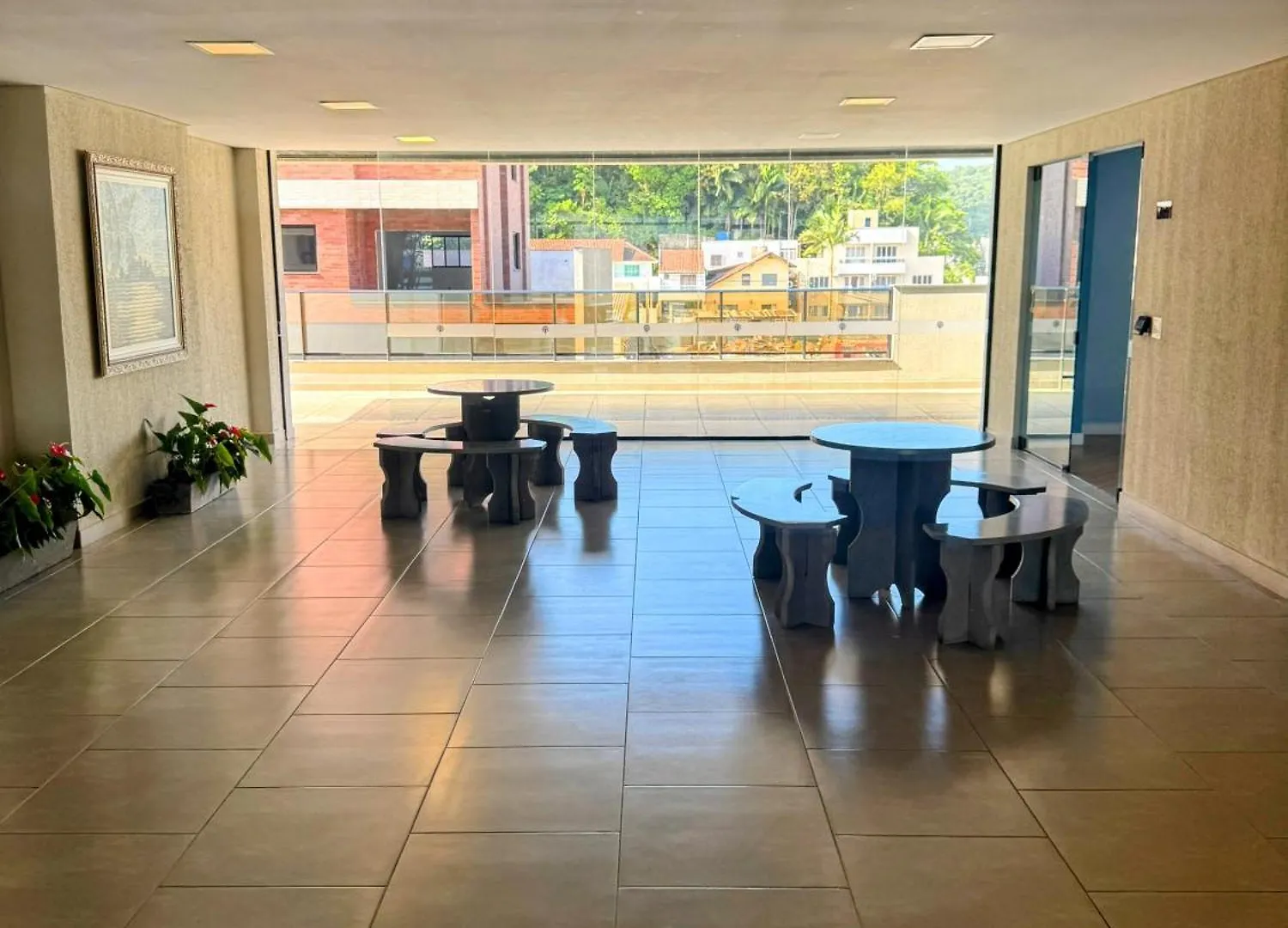 Apto En Condominio Parque De Las Naciones II Balneario Camboriu