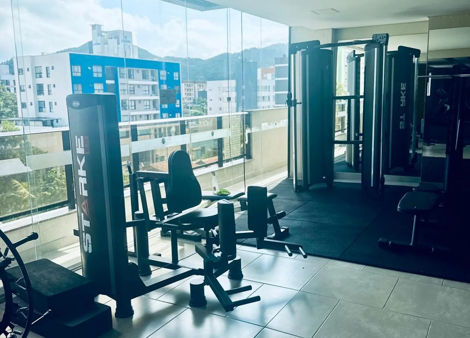 Apto En Condominio Parque De Las Naciones II Balneario Camboriu
